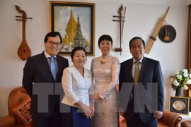 Le Vietnam à la célébration du Nouvel An traditionnel du Laos en Suisse