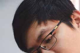 Cù Gia Huy, créateur d’un électrocardiogramme vietnamien