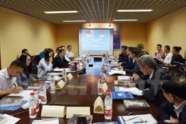 Un échange de vue sur la promotion de l'investissement Chine-Vietnam à Pékin