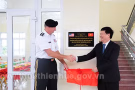 Les États-Unis remettent une école maternelle à Thua Thien-Hue 