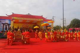 Ouverture de la fête du printemps de Yen Tu 2017