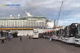 Saigontourist accueille 3.000 croisiéristes du Voyager of the Seas