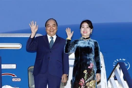 Le Premier ministre Nguyên Xuân Phuc entame sa visite en Roumanie