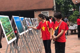 Ouverture d'une exposition de photos sur l'île de Ly Son