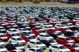 Le Vietnam importe pour plus de 4,3 mds de dollars d’automobiles et composants