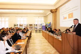 Les médias tchèques soulignent l'importance des relations économiques avec le Vietnam