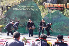 Ouverture de la Fête du "khen" et des fleurs de Sa Pa 2019