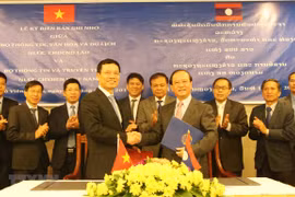 Vietnam et Laos renforcent la coopération dans l'information et des communications