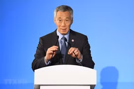 Le PM singapourien qualifie le projet de loi contre les infox d’une avancée 