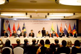 L’ASEAN signe sur le commerce des services et les investissements