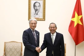 Le vice-Premier ministre Truong Hoa Binh exhorte Tochigi à investir plus