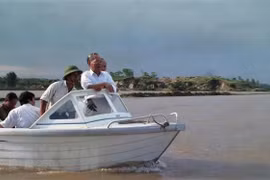 Condoléances pour le décès de l’ancien président et général d’armée Le Duc Anh