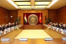 Renforcement de la coopération parlementaire Vietnam-Hongrie