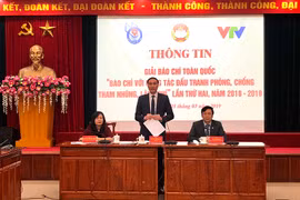 La presse avec les activités de lutte contre la corruption et le gaspillage