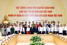 Le PM rencontre des journalistes à l’occasion de la Journée de la presse révolutionnaire