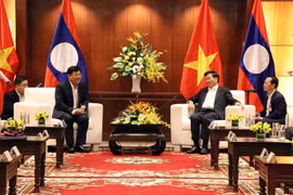 Le Premier ministre lao Thongloun Sisoulith se rend à Dà Nang