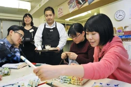 Plus de 200 travailleurs vietnamiens passent un concours pour séjourner au Japon