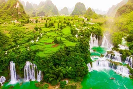 Chevauchée fantastique dans le géoparc mondial Non nuoc Cao Bang