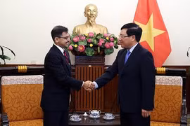 Le vice-PM Pham Binh Minh reçoit le nouvel ambassadeur d’Inde