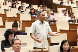 Le Vietnam étudie des amendements aux lois sur les cadres et les employés