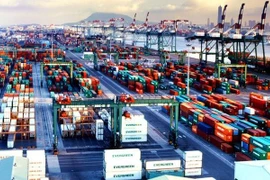 Le Vietnam exporte près de 170 mds de dollars de biens en huit mois