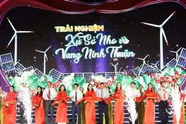 Ouverture de la Fête du vin et des raisins de Ninh Thuân 2019