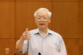 La réunion de la sous commission des documents du 13e Congrès du Parti