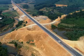Plus de 22.000 milliards de dong pour construire l'autoroute Hoa Binh-Moc Chau
