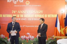 Un diplomate tchèque salue le rôle du Vietnam sur la scène internationale