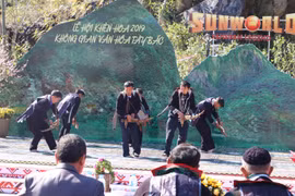 Ouverture de la Fête du "khen" et des fleurs de Sa Pa 2019