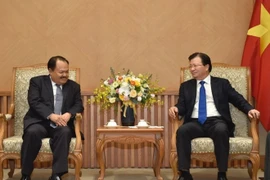 Le Vietnam et le Laos intensifient leur partenariat dans le développement énergétique