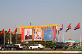 Le dirigeant Nguyen Phu Trong termine sa visite au Laos et au Cambodge