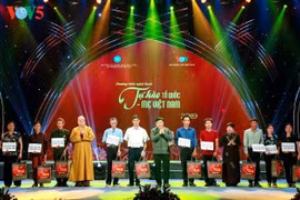 Programme artistique “Fierté de la Patrie vietnamienne”