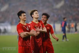 Le secrétaire général de l'AFC félicite l'équipe des moins de 23 ans du Vietnam