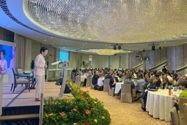 Grace Fu, ministre singapourienne du Développement durable et de l'Environnement s'exprime lors du dialgoue. Photo : VNA