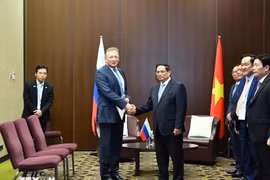 Le Premier ministre Pham Minh Chinh (à droite) et le directeur général de la société russe Zarubezhneft, Kudryashov Sergueï Ivanovitch. Photo : VNA