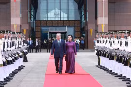Une cérémonie d'adieu pour le secrétaire général du Parti communiste chinois (PCC) To Lam et son épouse a eu lieu à l'aéroport international de Kuala Lumpur, en Malaisie. (Photo : VNA)