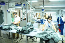 Le Vietnam affiche un excédent commercial en cinq mois