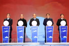 Le PM à la cérémonie d’ouverture des infrastructures majeures à Quang Ninh