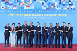Le PM vietnamien à la 1ère session du Sommet des 30 ans du partenariat ASEAN – R. de Corée