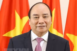 Le PM quitte Hanoi pour le Forum économique mondial de Davos 2019