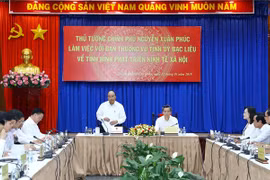 Le PM travaille avec les responsables de la province de Bac Liêu