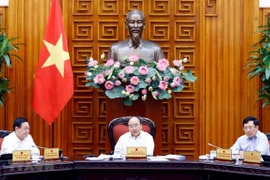 La permanence du gouvernement discute du développement des zones économiques de pointe
