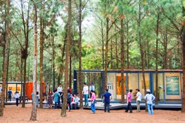 Ouverture de l'exposition "Art dans la forêt"
