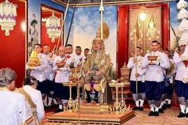 Le dirigeant Nguyen Phu Trong félicite le roi de Thaïlande pour son couronnement