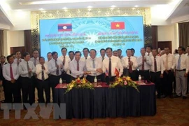 Quang Tri et des provinces laotiennes signent un accord de coopération pour 2020-2022