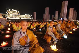 Le Vietnam célèbre Vesak en toute sécurité dans le contexte de COVID-19