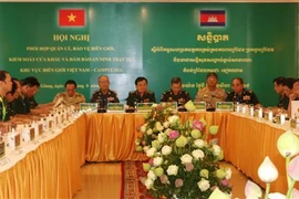 Table ronde sur la coopération frontalière Vietnam-Cambodge