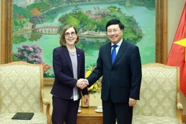 Le vice-Premier ministre Pham Binh Minh reçoit la gouverneure de l’Oregon