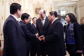 Le Premier ministre Pham Minh Chinh s’entretient avec son homologue français Jean Castex